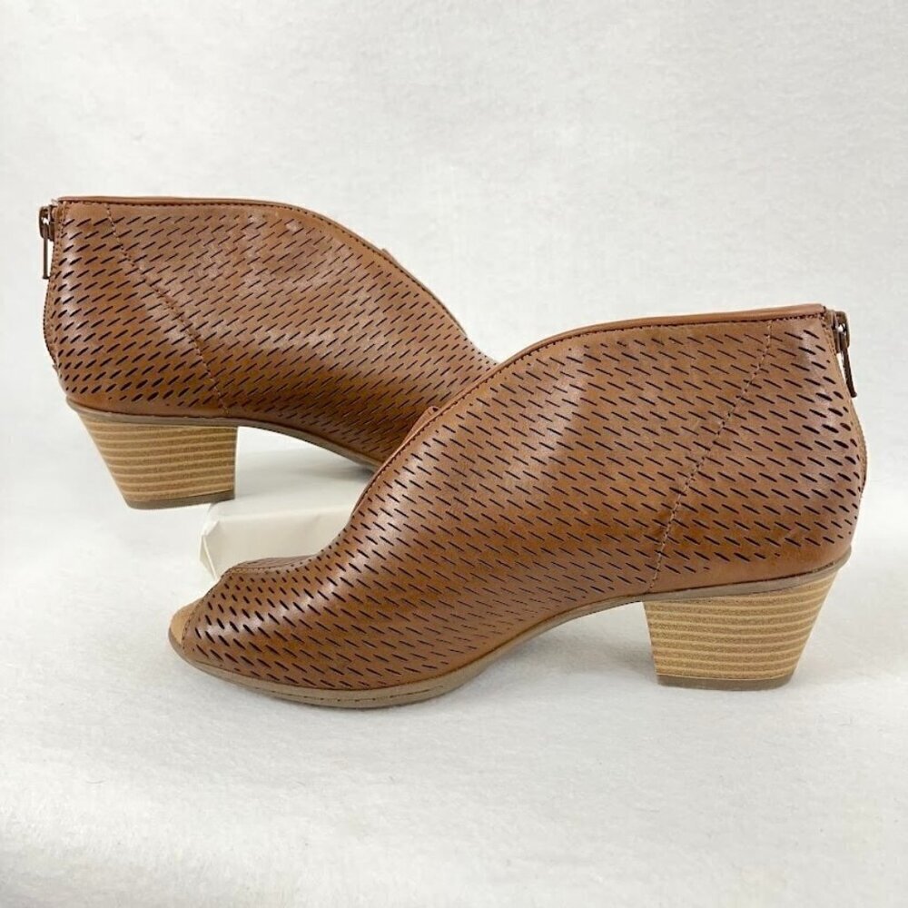 Earth Origins Carmen Perforated Bootie Peep Toe Tan Preppy Modern Brown 7.5